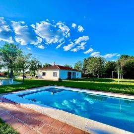 Villa Mercedes, ξενοδοχείο σε Argamasilla de Calatrava