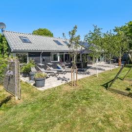 Gorgeous Home In Tisvildeleje With Sauna