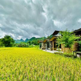 Du Gia Field View Homestay、Làng Cacのホテル