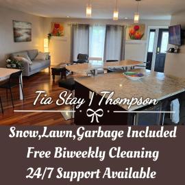 Fully Furnished, Spacious 4BR Family Home - Wine Fridge, Patio, Corporate Housing, hotel v Thompsonu