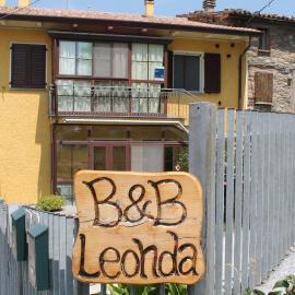 Viesnīca B&B Leonda pilsētā San Donato