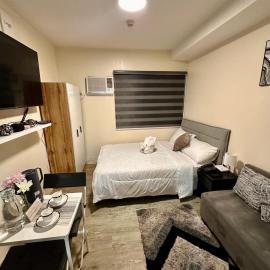 South Breeze Stay Near Nuvali, Enchanted kingdom, Tagaytay, hotelli kohteessa Silang