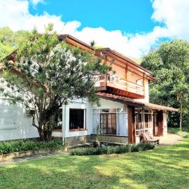 Pousada Pinati, hotel in Teresópolis