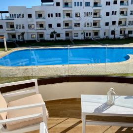 Superbe Appartement Colina Smir, vue Piscine, bord de mer, plage de Kabila