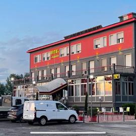 Hotel Paradiso, hótel í Castelfranco Emilia