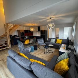 Maison pilotis 12 pers 50m mer