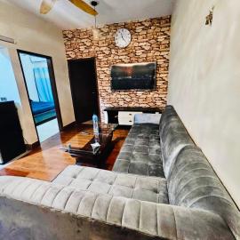 Spacious 2-Bedroom Karachi Rental
