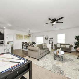 Family-Friendly 4 Bed & 2 Bath Oasis with Fully Equipped Kitchen & Relaxing Vibes