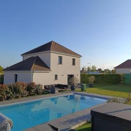 Villa Troyes piscine chauffée sans vis à vis et jacuzzi massant