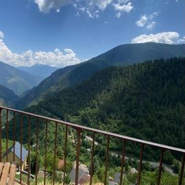 Un coin merveilleux du Mercantour, Hotel in Roubion