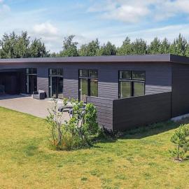 14 person holiday home in Væggerløse-By Traum, hotel a Bøtø By