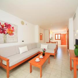 Mar Brava Apartments, отель в Кан-Пикафорте