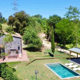 MAS PUIG PIQUÉ - piscina privada, porche, BBQ, y WIFI - 15 PERSONAS, hotel sa Hostalric