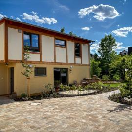 Amber Ferienhain - Ferienhaus 'Magnolie' mit verwunschenem Garten & privater Sauna