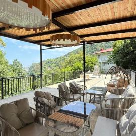 Kvariati House, hotelli Kvariatissa
