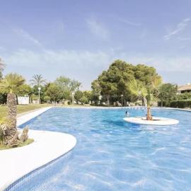Top Apartment: Sea views, terrace and pool