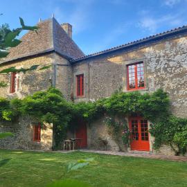 Le Bastion, hotel em Marnay