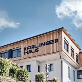 Karlingerhaus Hotel Hostel Home, Hotel in Königswiesen