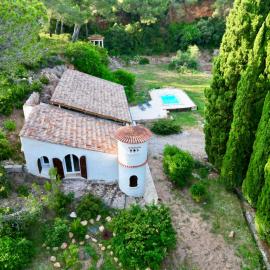 Architect's house Cleopatra luxury , private pool in heart of nature for 2 people
