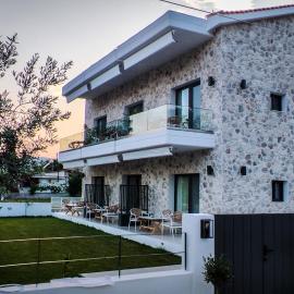 Sun Elva, hotel i Glífa