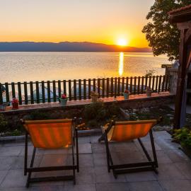 Blue Bay Guest House, hotel a Trpejca