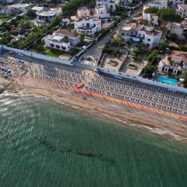 VILLINO DOLCE VITA - a 40 mt dal mare in LIDO DI ENEA - Ombrellone in spiaggia privata