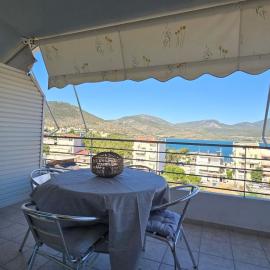 Dimitras view apartment, hotel en Chalkida