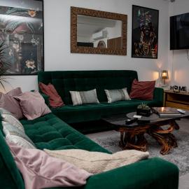Studio '98 Apartments broj 31, hôtel à Sisak
