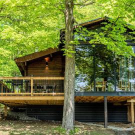 Lake Muskoka Deluxe 3-bdrm Cottage - Pier 100 #80, hotel Port Carlingban
