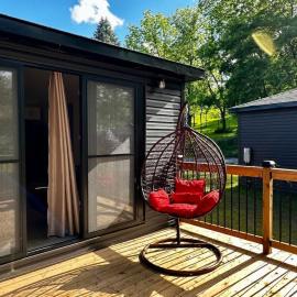 2-bedroom Lake Front Cottage in Harwood ON #6