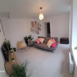 Logement Douce évasion, hotel u gradu 'Saint-Julien-lʼArs'