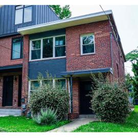 Cozy 1BR Basement Unit with Private Entry & Free Parking