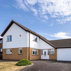Spacious 4 Bed House with Parking in Loughborough, Hotel in Hathern