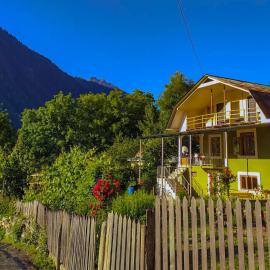 Green House Nakra, hotel a Naki