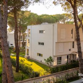Melia Grove Apartment 325, hotel v destinaci Drač