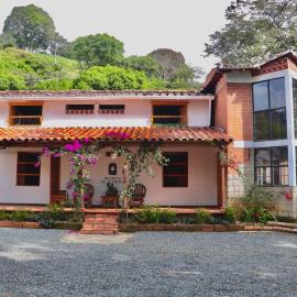Finca Hotel Recinto de la Gruta, hótel í Copacabana