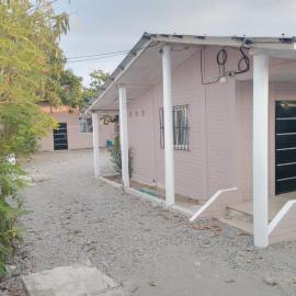 Kame House, ξενοδοχείο σε Castelnovo