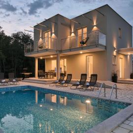 Villa Sarah, mediterranean elegance minutes from the beach