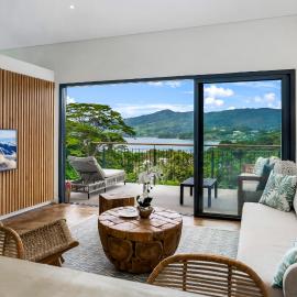 Red Palm Luxury Villas with Private Pools, Hotel in Mahé
