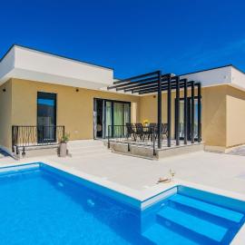 Villa Caelora Modern Villa with Private Pool Near Zadar