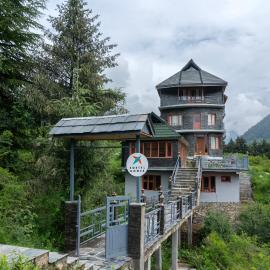 Zostel Homes Rajgundha, hotell i Malotha