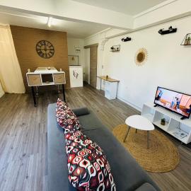 Studio calme - travail ou repos, Hotel in Chambort