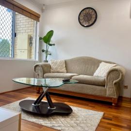 Cozy Balcatta Home