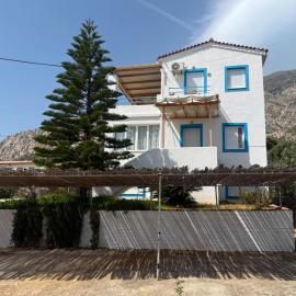 LEFKADA TWINS 2