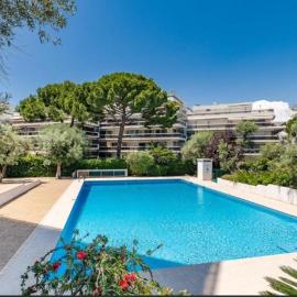 Le lys d'or Piscine Plage Terrasse Wiffi