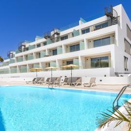 Calm Beach Apartments