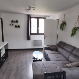 Maison avec jardin et garage, hotel v destinácii Châteauroux