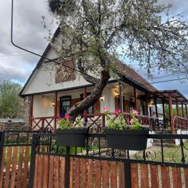 Hnameni Bovadzor Lodge, hotel in Maksim Gorʼkiy