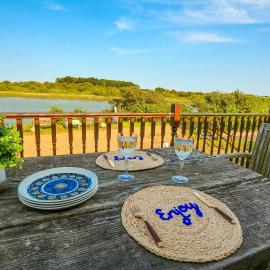beautiful eco-beach house next to bird reserve, hotel in Snettisham