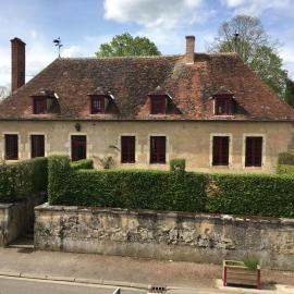 Le Vieux Colombier, hotel u gradu 'Pouzy-Mésangy'